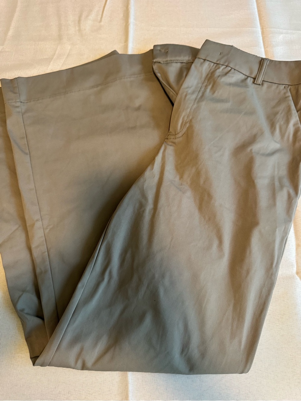 HALARA Women's Flare Pants in Gray